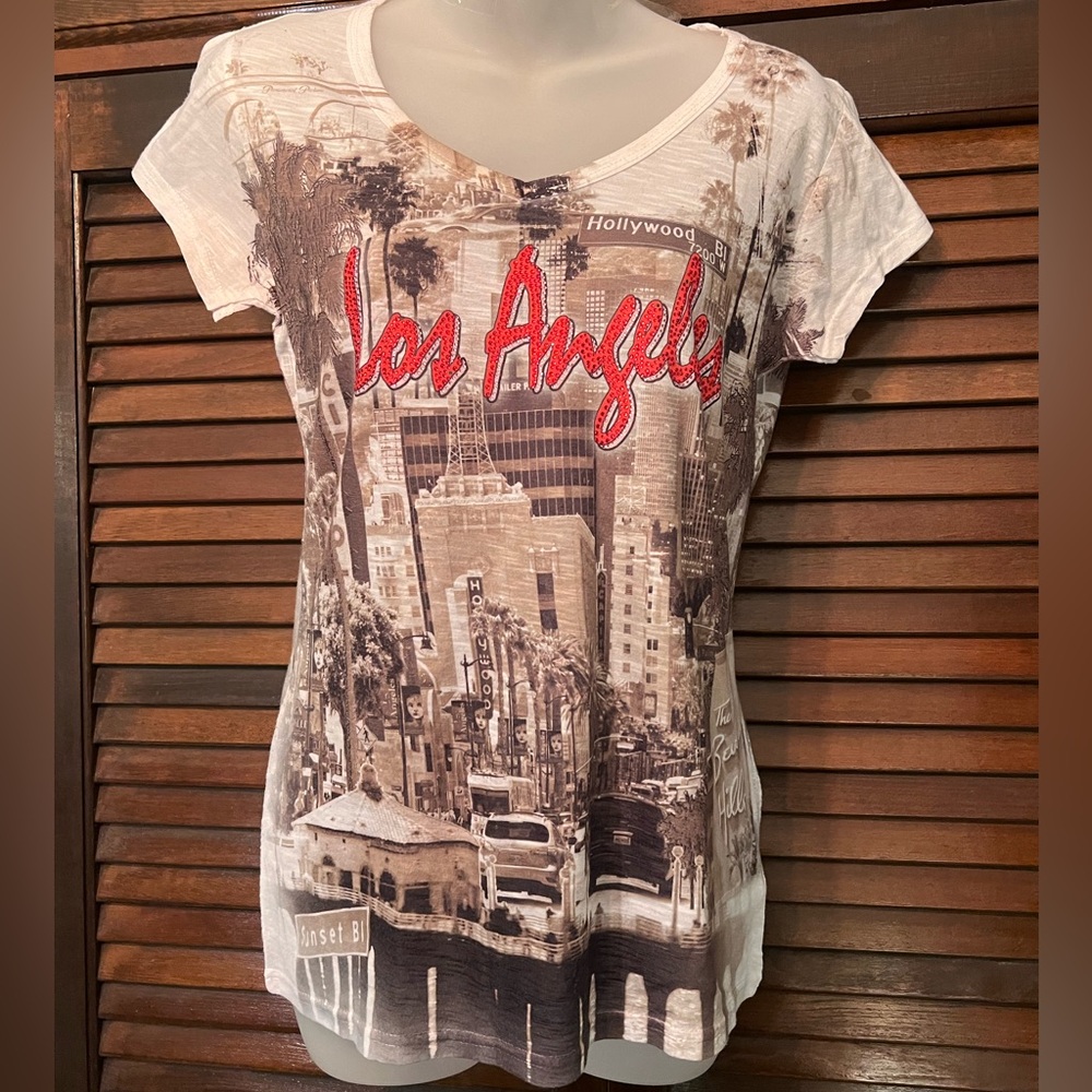 Sweet Gisele Los Angeles all over print bedazzled v neck tshirt